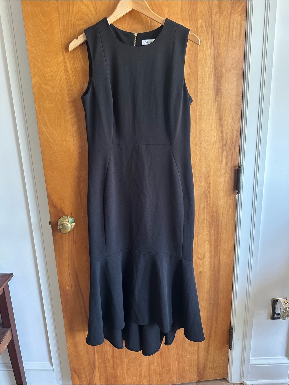 Calvin Klein Black Sleeveless Mermaid-Hem Midi Dress